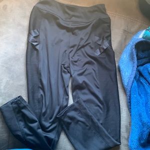 Black leggings xl 14-16